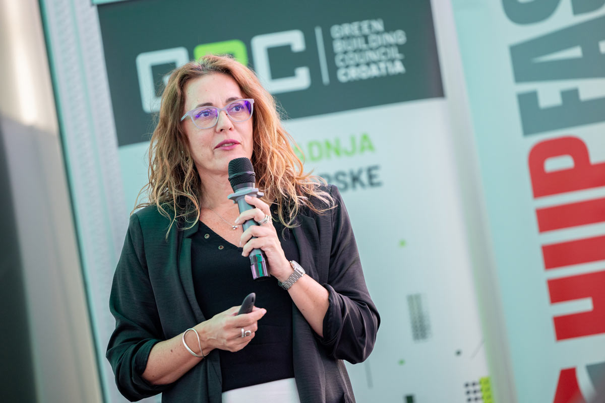 Vlasta Zanki na  dodeli godišnje nagrade za zelenu gradnju najboljim projektima, instituciji i osobi godine / photo: GBC