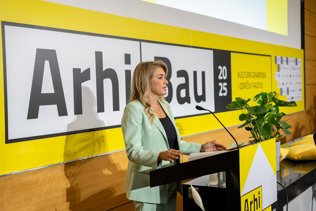 Nikolina Brnjac na otvaranju ArhiBau 2025 / photo: Mihael Vukoje