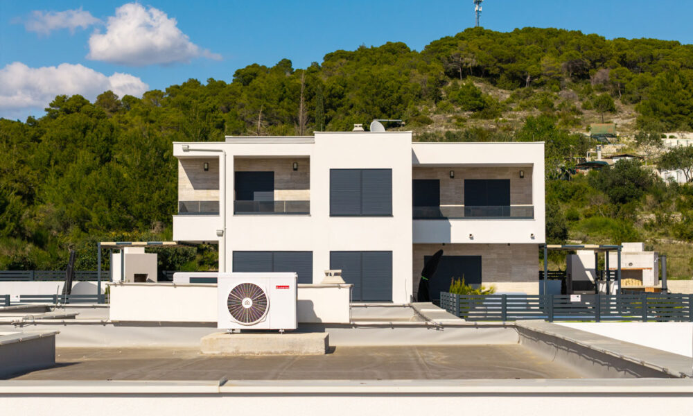 Ariston dizalica topline Nimbus Pocket M NET R32 / photo: Ariston