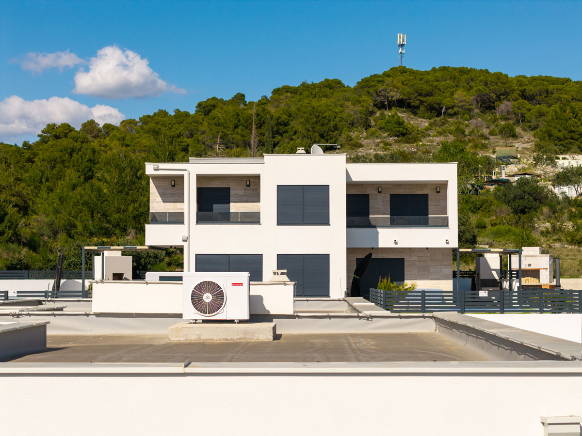 Ariston dizalica topline Nimbus Pocket M NET R32 / photo: Ariston
