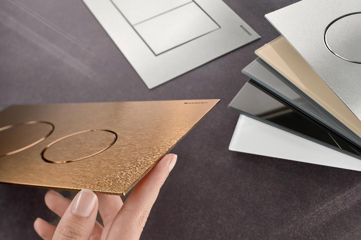 Nova tipka za ispiranje Sigma40 ističe se elegantnim panoramskim formatom i visokokvalitetnim površinskim materijalima / photo: Geberit