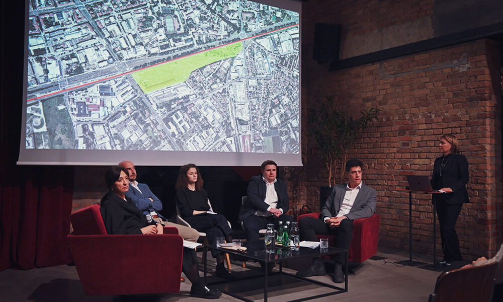 Javna tribina: Grad i promet u Uraniji / photo: Denis Lepur