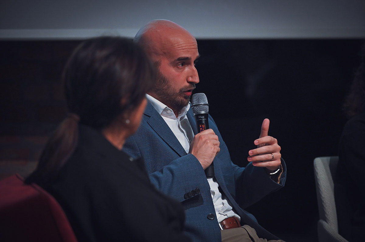  Mateo Uravić na tribini Grad i promet / photo: Denis Lepur 