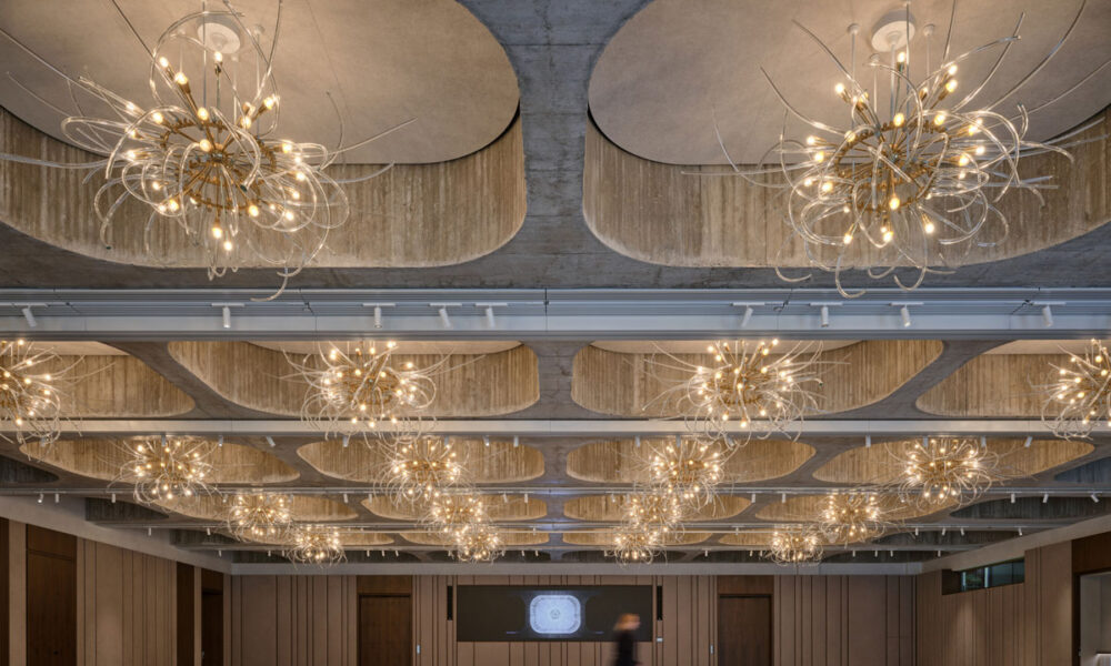 Projekt: Tak Architects - Rekonstrukcija brutalističke ikone / photo: BoysPlayNice