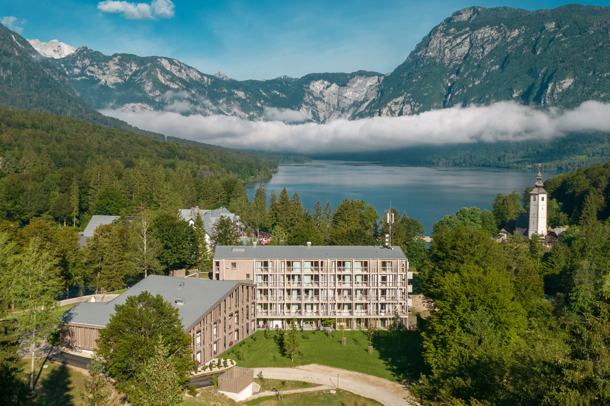 Šest odredišta koja predvode put prema odgovornijem putovanju 2 Hotel Bohinj / photo: booking.com