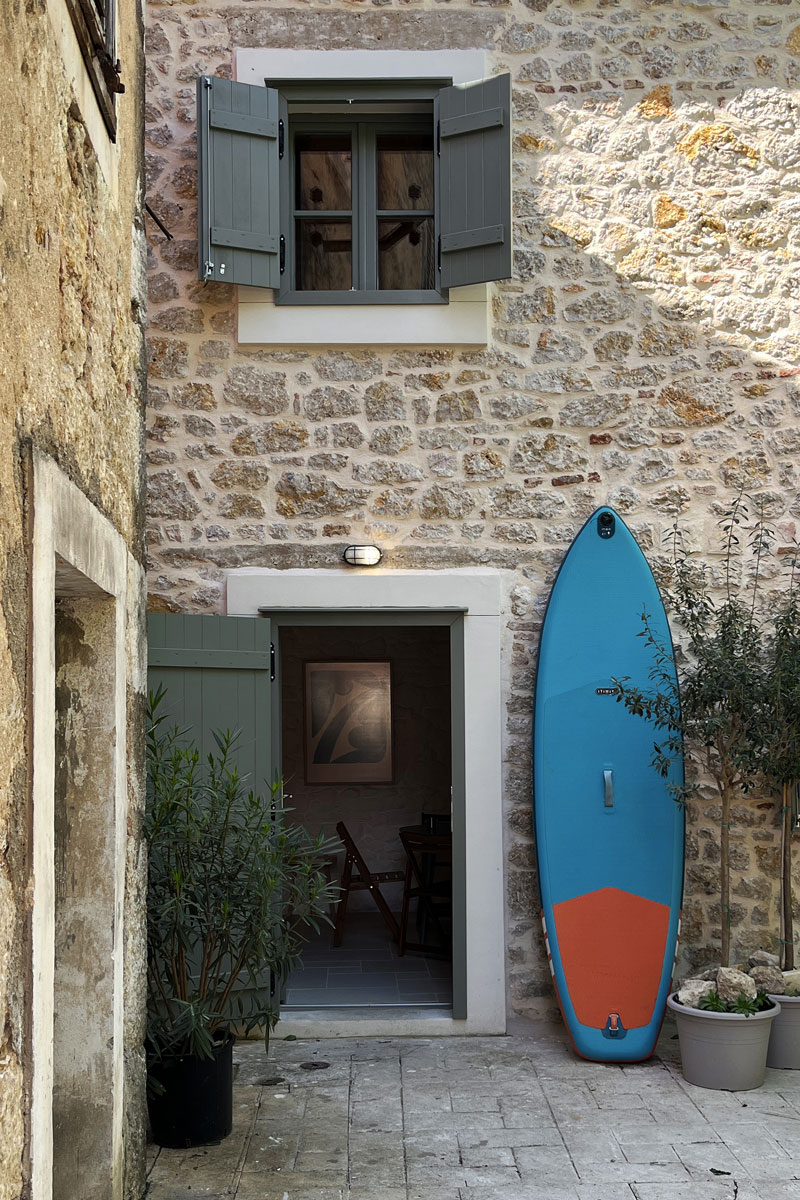 projekt: Studio Autori - Tihi luksuz stare Dalmacije 2 projekt: Stonehouse Zrmanja / autor projekta: Studio Autori / photo: Studio Autori