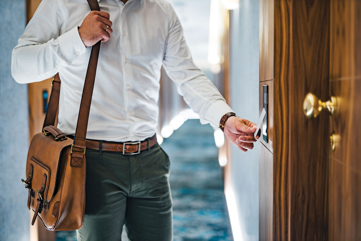 Pametna hotelska soba: Održivost i zelena energetska tranzicija koje gost osjeća 3 Otključavanje pametne hotelske sobe