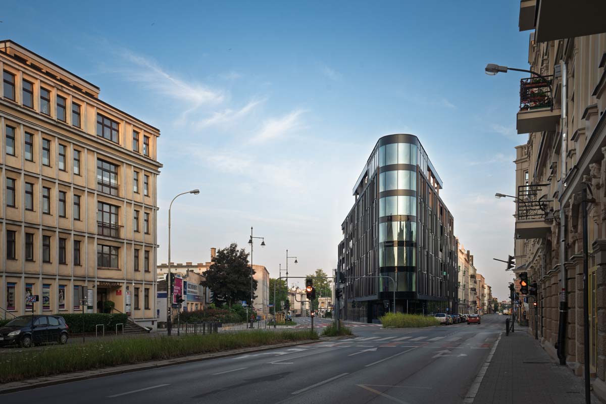 Transparentnost kao forma: NEW IRON Łódź 1 projekt: NEW IRON Łódź / photo: ustupljene od strane tvrtke Euroglas
