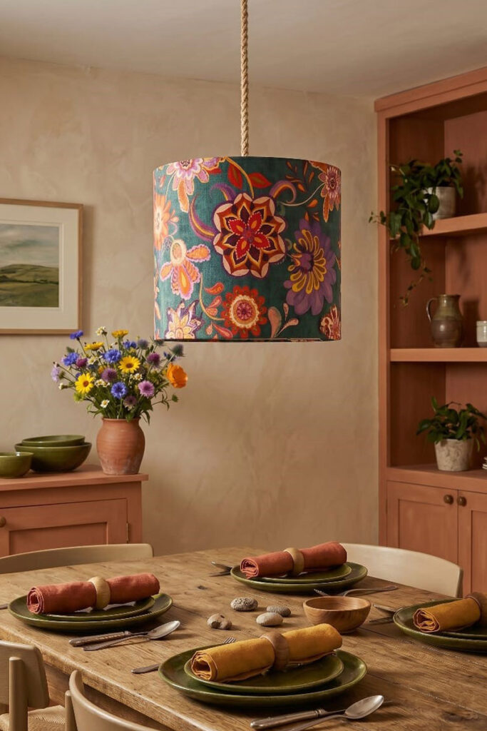 Od japanske kintsugi tehnike do tropskih leptira: Ovogodišnji Bazar donosi najuzbudljivije detalje za jesenski makeover domova 8 Gita Lampshades / photo: inDizajn