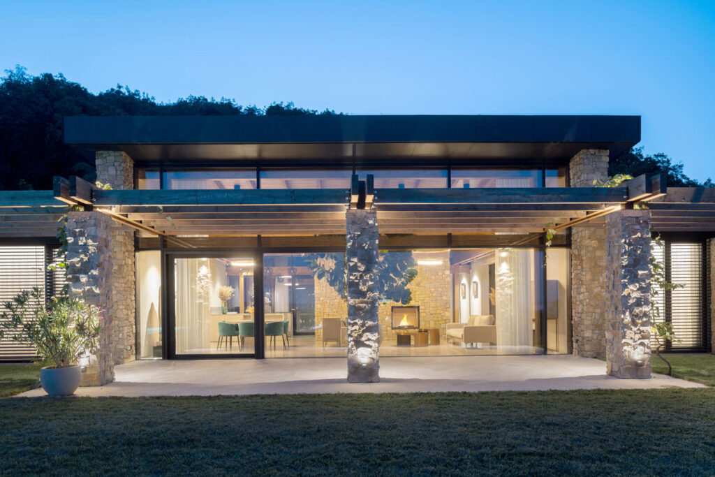 projekt: Villa VICUS - Arhitektura oblikovana prema krajoliku 6 projekt: Villa VICUS / autor projekta: sebastian nagy architects / photo: Tomáš Manina