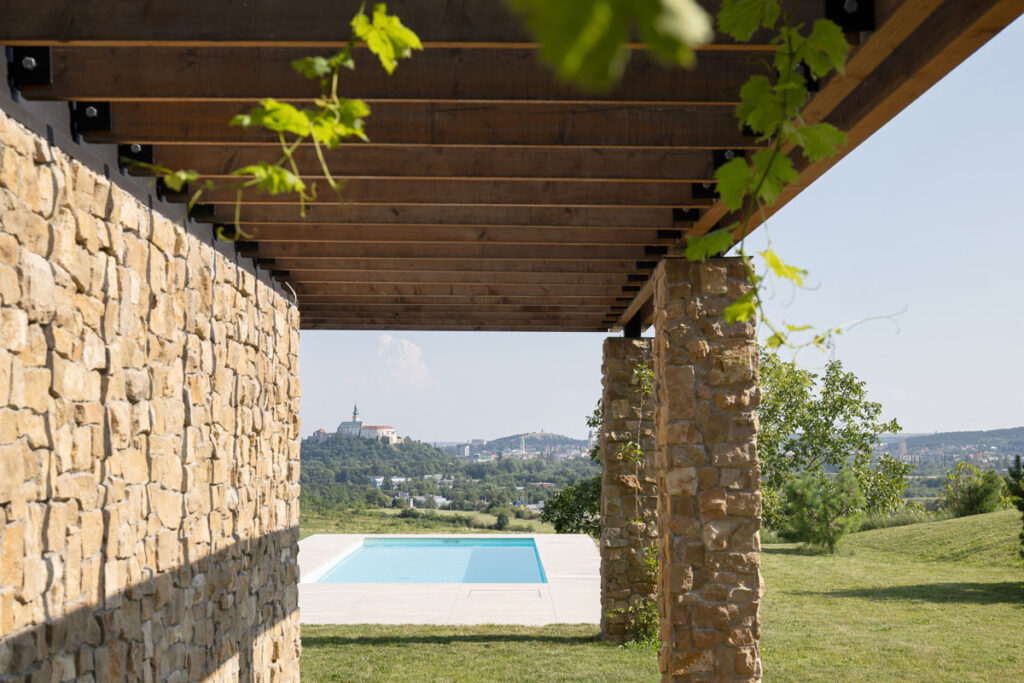 projekt: Villa VICUS - Arhitektura oblikovana prema krajoliku 4 projekt: Villa VICUS / autor projekta: sebastian nagy architects / photo: Tomáš Manina