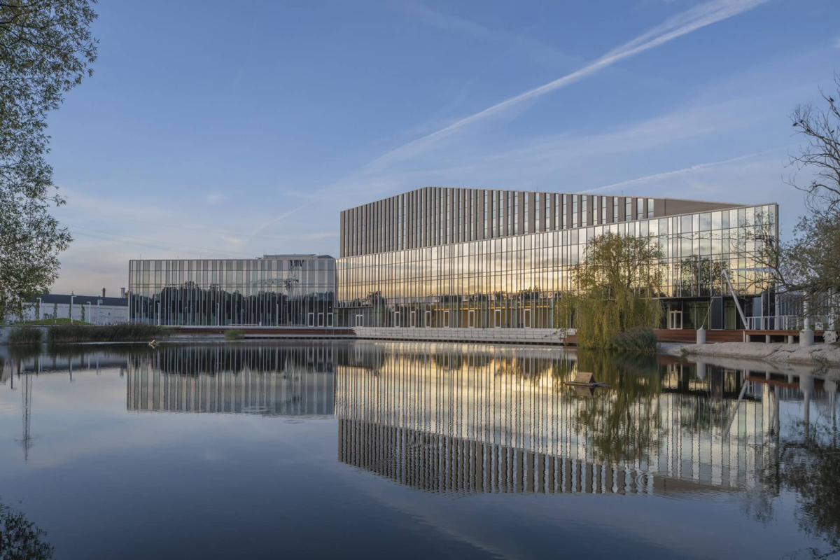 Projekt arhitektonskog ureda Plus3 Architekci - Kampus Glazbene akademije Feliks Nowowiejski u Bydgoszczu 1 projekt: Kampus Glazbene akademije Feliks Nowowiejski u Bydgoszczu / autor projekta: Plus3 Architekci / photo: Press Glass